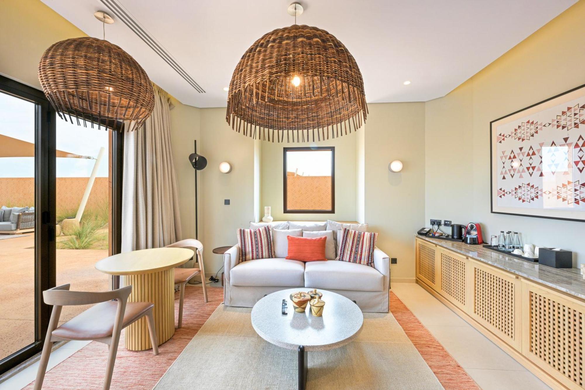 Hotel Al Badayer Retreat By Sharjah Collection à Margham Extérieur photo A living room at the hotel