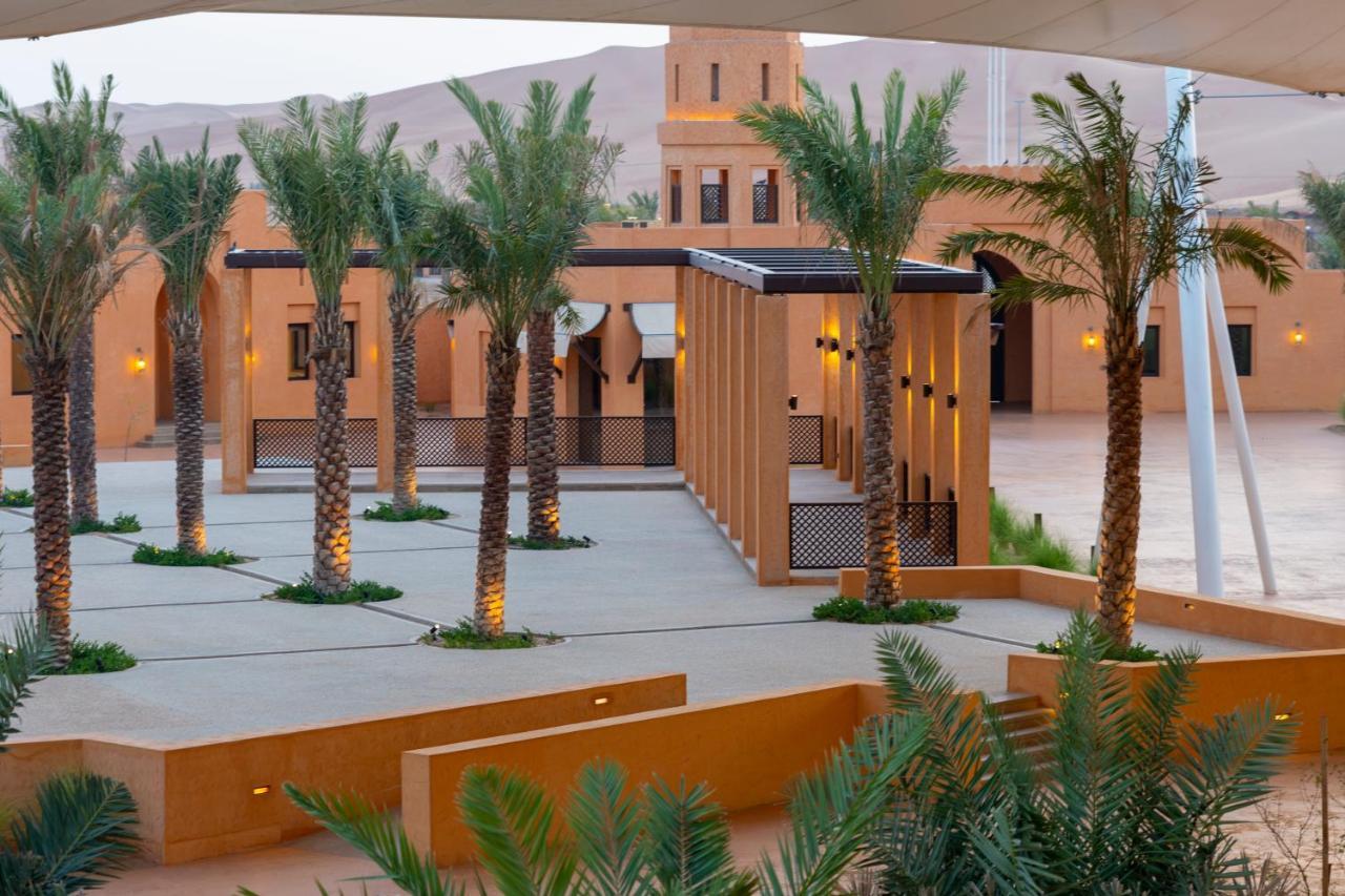Hotel Al Badayer Retreat By Sharjah Collection à Margham Extérieur photo Al-Qasr Al-Watan, the palace of the Kingdom of Jordan